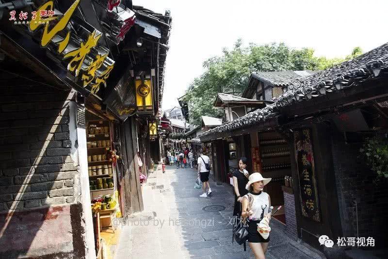 离职后，老板还拖欠3万块左右，一直拖着不给，申请劳动仲裁要多少钱？游戏画面